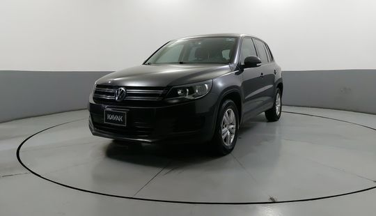 Volkswagen • Tiguan