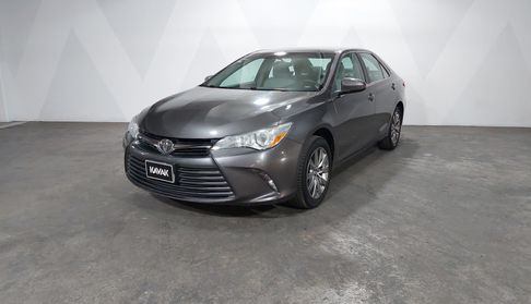 Toyota Camry 2.5 LE AT Sedan 2017