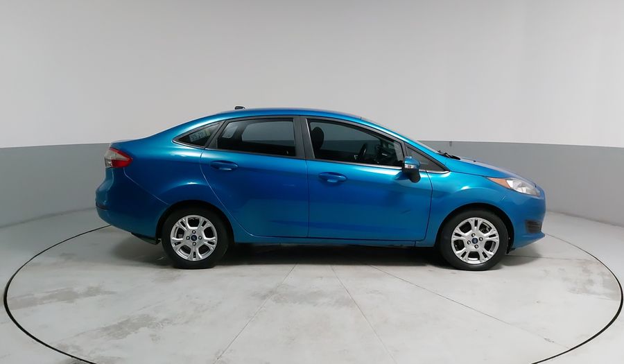 Ford Fiesta 1.6 SE AT Sedan 2015