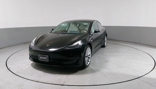 Tesla • Model 3