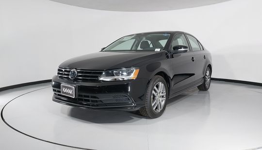 Volkswagen • Jetta