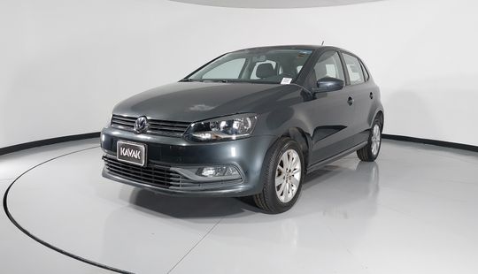 Volkswagen • Polo