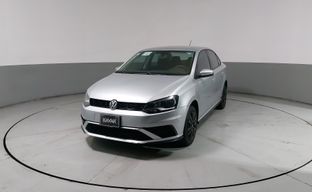 Volkswagen • Vento