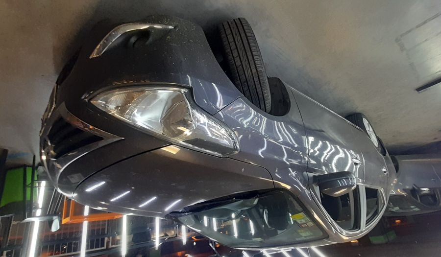 Nissan Versa 1.6 ADVANCE Sedan 2017