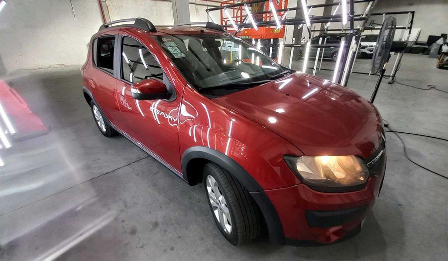 Renault Sandero Stepway 1.6 STEPWAY PRIVILEGE Hatchback 2018