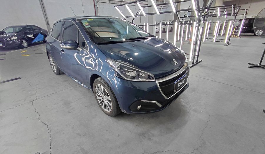 Peugeot 208 1.6 FELINE Hatchback 2017