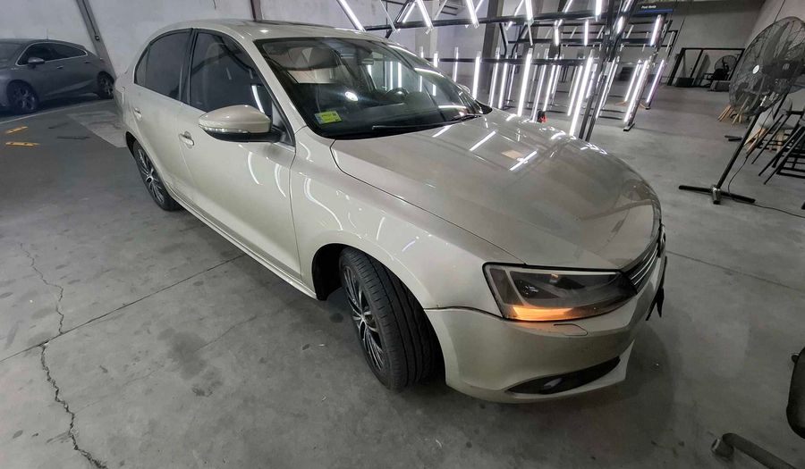 Volkswagen Vento 2.0T FSI SPORTLINE Sedan 2013