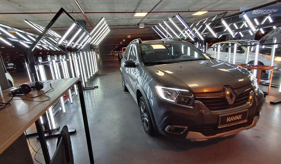 Renault Sandero Stepway 1.6 INTENS Hatchback 2020