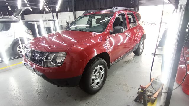 Renault • Duster