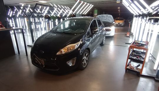 Ford • Fiesta Kinetic Design
