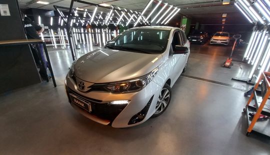 Toyota • Yaris