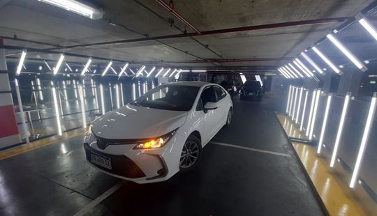Toyota • Corolla