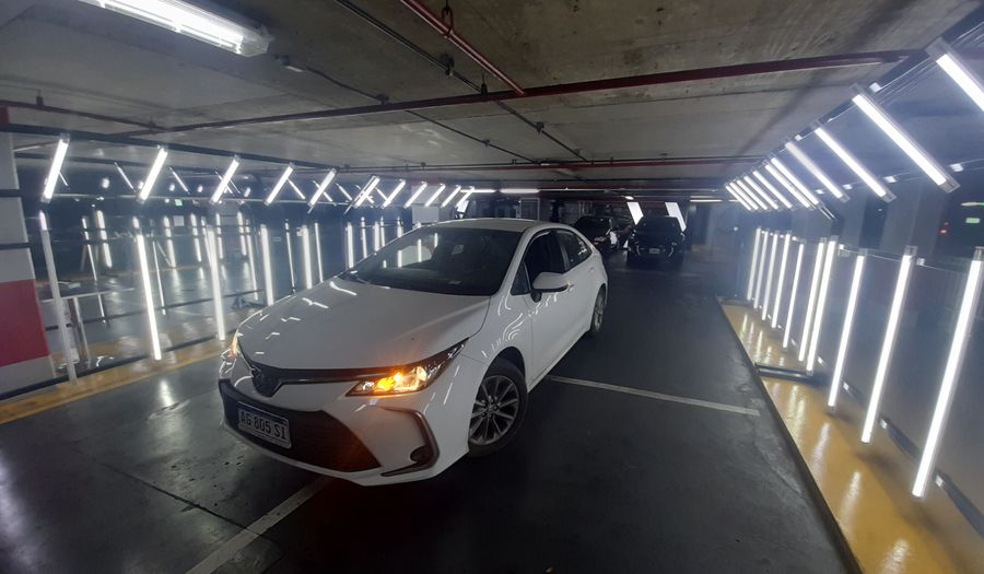 Toyota Corolla 2.0 XLI CVT Sedan 2024
