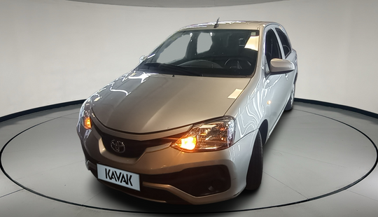 Toyota • Etios