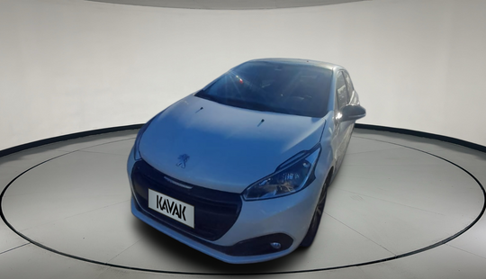 Peugeot • 208