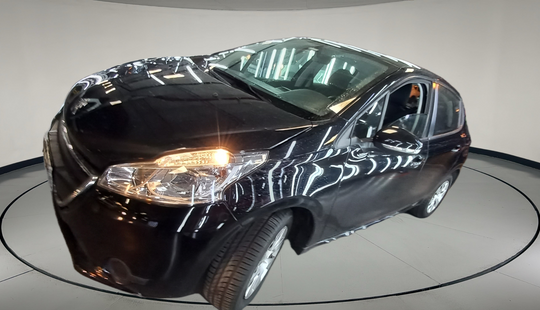 Peugeot • 208