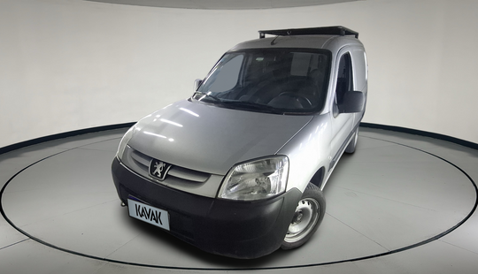 Peugeot • Partner