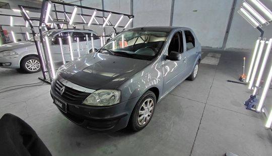 Renault • Logan