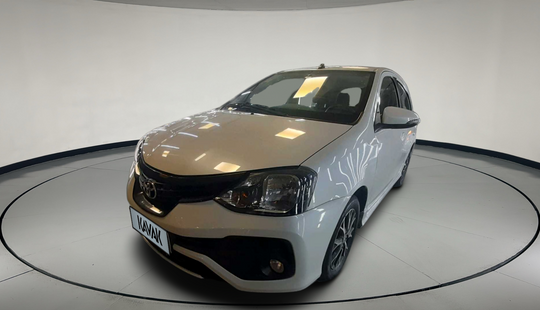 Toyota • Etios