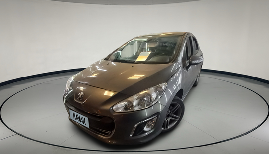 Peugeot • 308