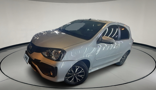 Toyota • Etios