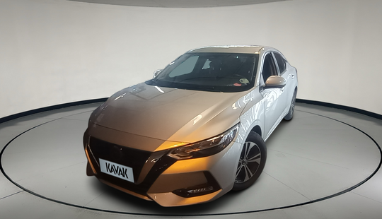 Nissan • Sentra