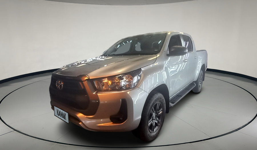 Toyota Hilux 2.4 TDI SR AUTO C/D Pickup 2024