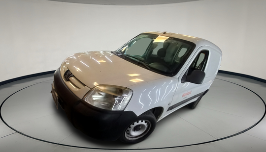 Peugeot • Partner