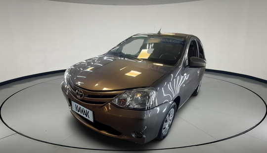 Toyota • Etios