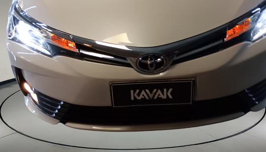 Toyota • Corolla