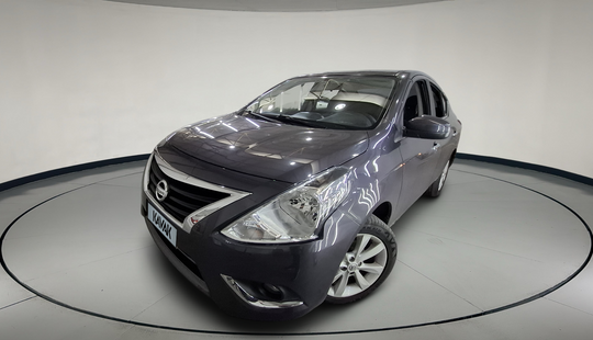 Nissan • Versa