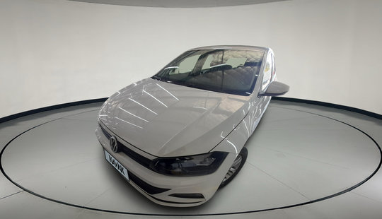 Volkswagen • Polo