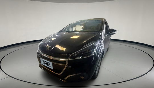 Peugeot • 208