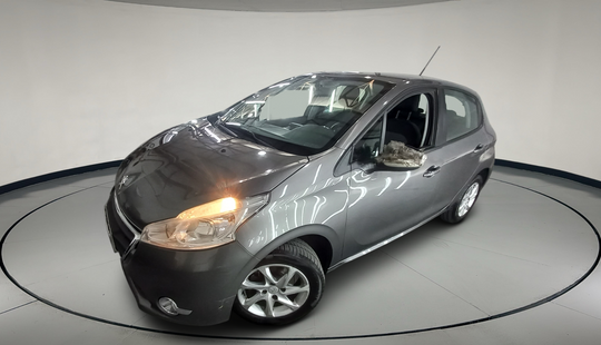 Peugeot • 208