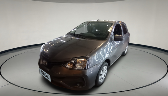 Toyota • Etios