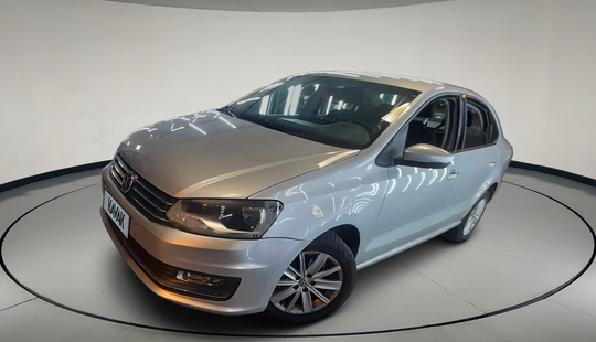 Volkswagen • Polo