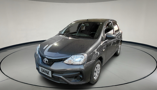 Toyota • Etios