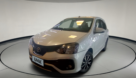 Toyota • Etios
