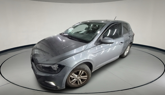 Volkswagen • Polo