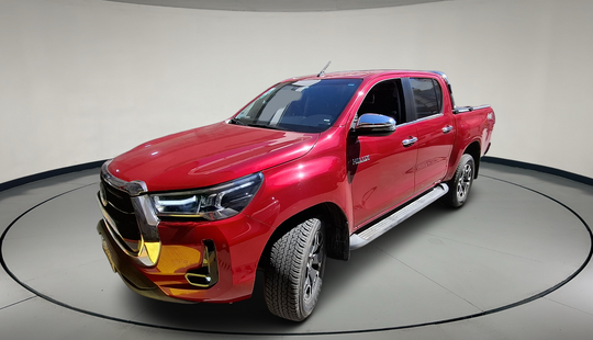Toyota • Hilux