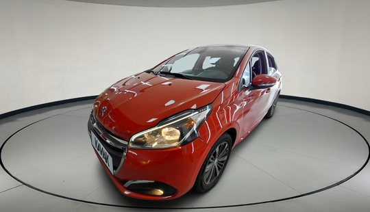 Peugeot • 208