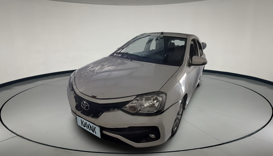 Toyota • Etios