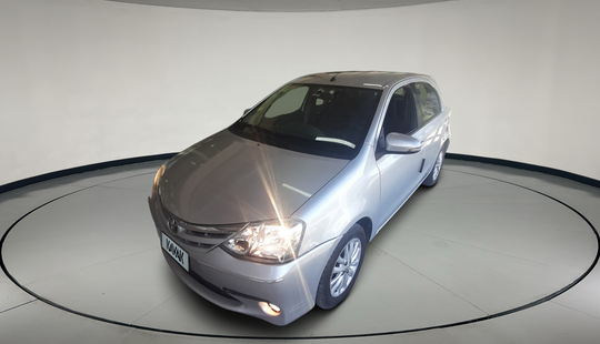 Toyota • Etios