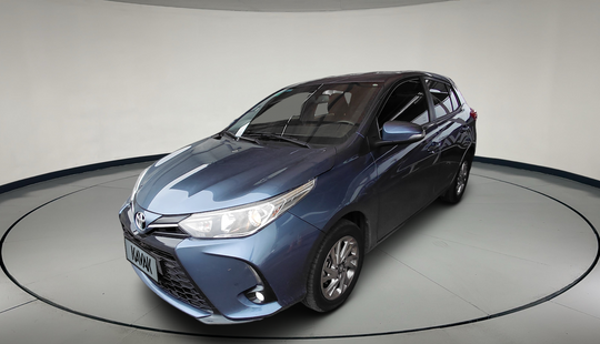 Toyota • Yaris