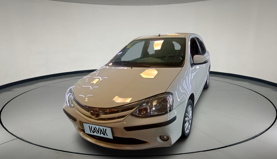 Toyota • Etios