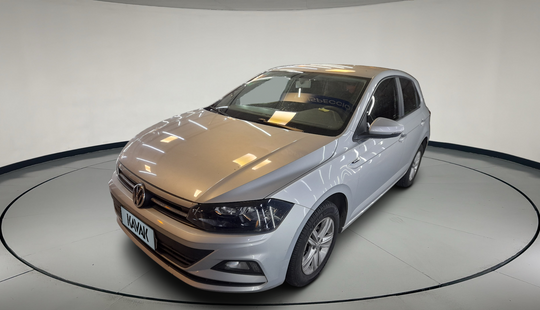 Volkswagen • Polo