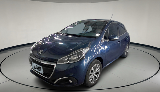 Peugeot • 208