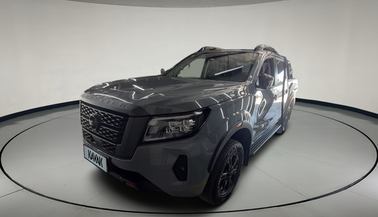 Nissan • Frontier