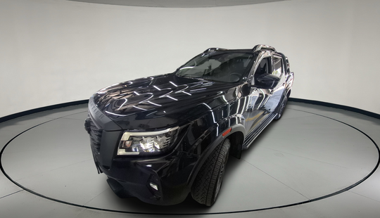 Nissan • Frontier