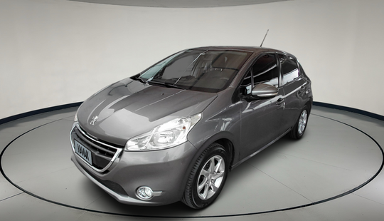 Peugeot • 208